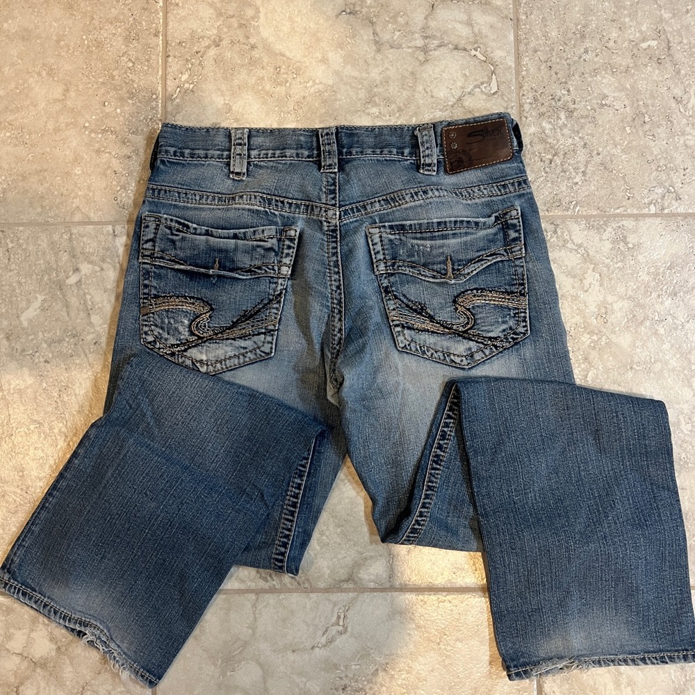 Silver Jeans Co Gordie Men’s Jeans Medium Wash Distressed